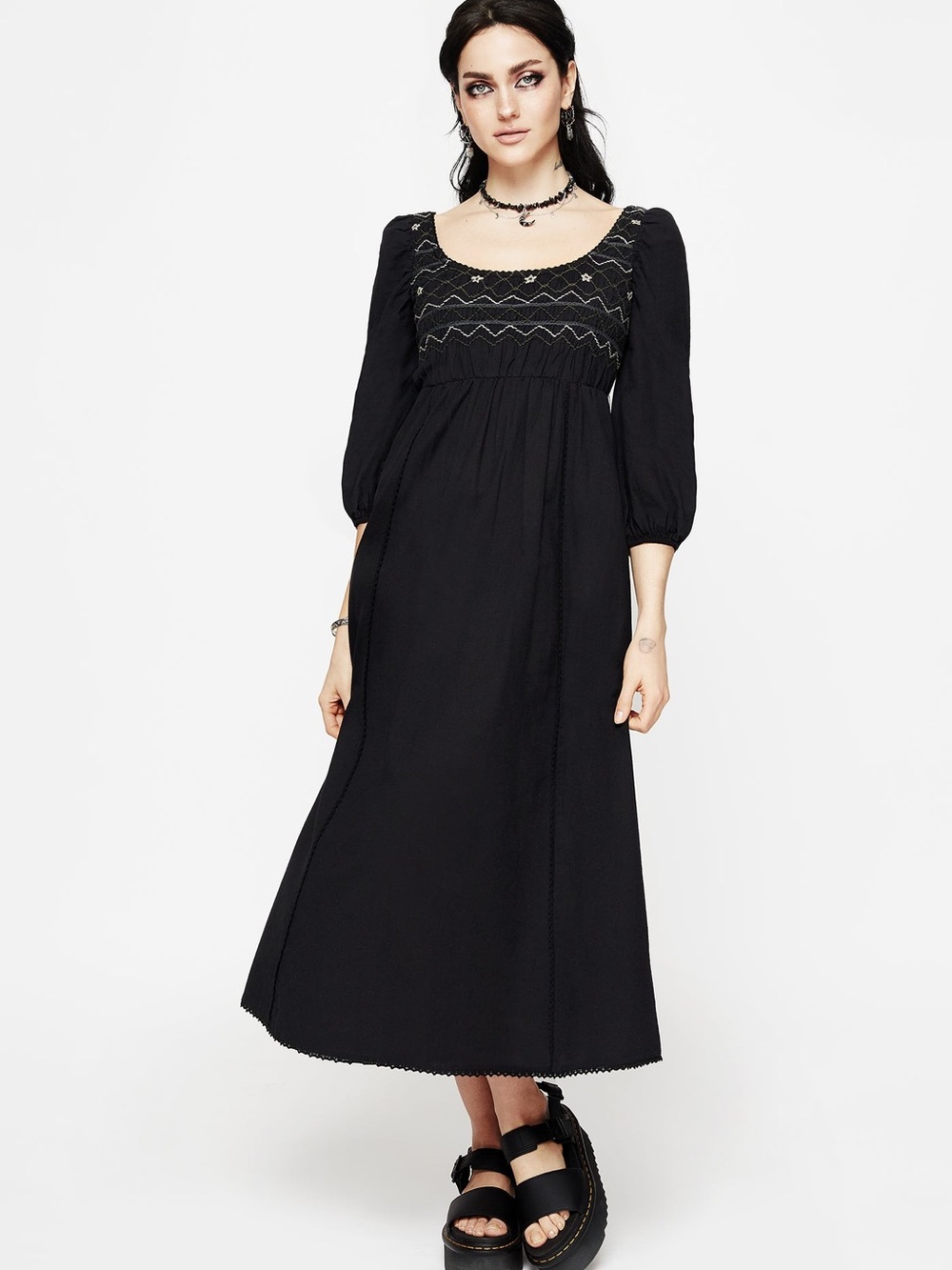 Disturbia Larissa Hand Embroidered Smocked Maxi Dress Black US 10 NEW